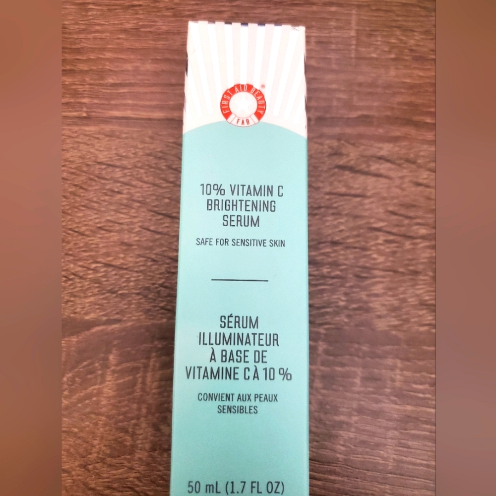 First Aid Beauty 10% Vitamin C Brightening Serum